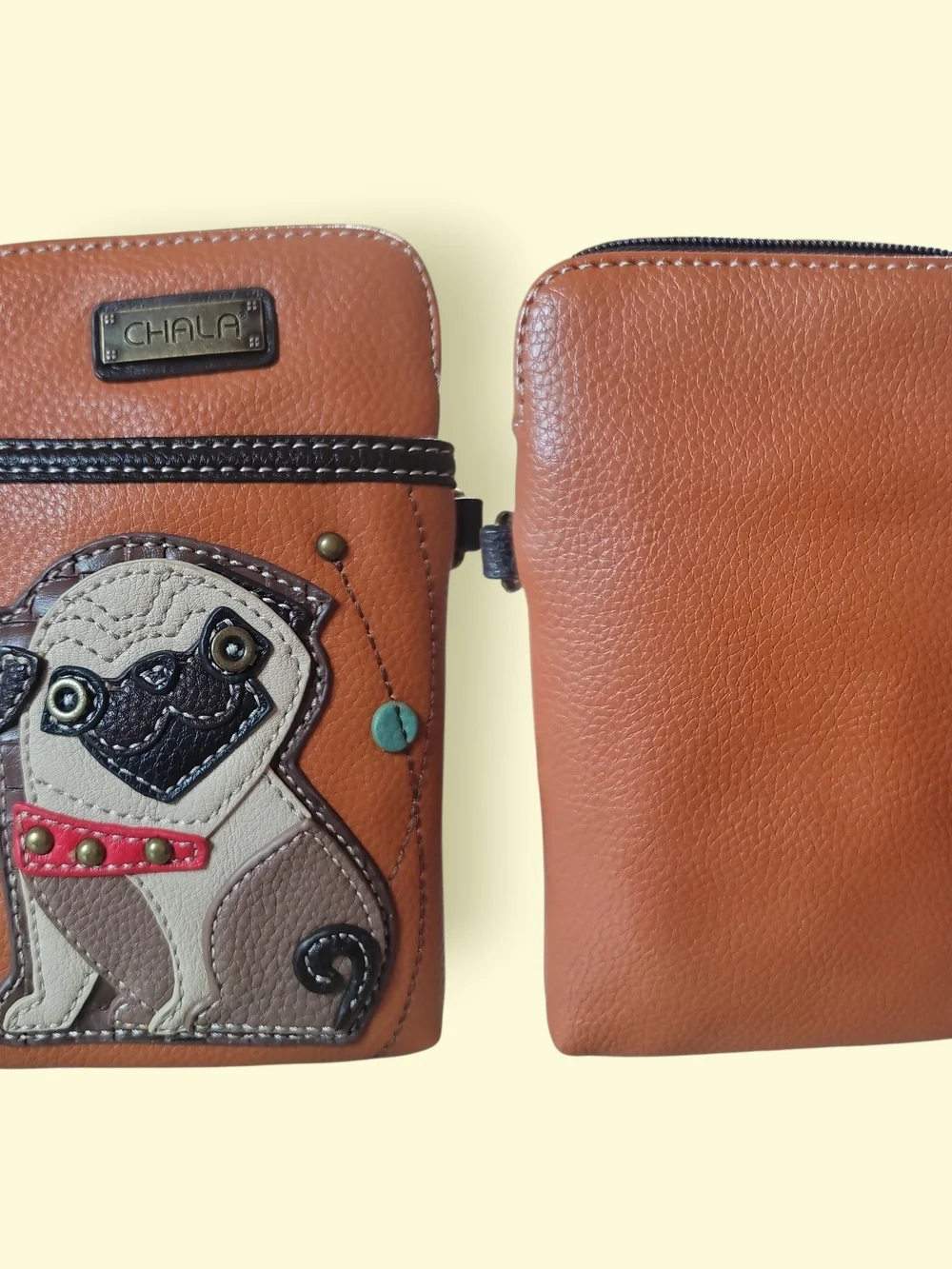 Chala Pug Crossbody Bag -EUC No Callouts - Picture 3 of 5